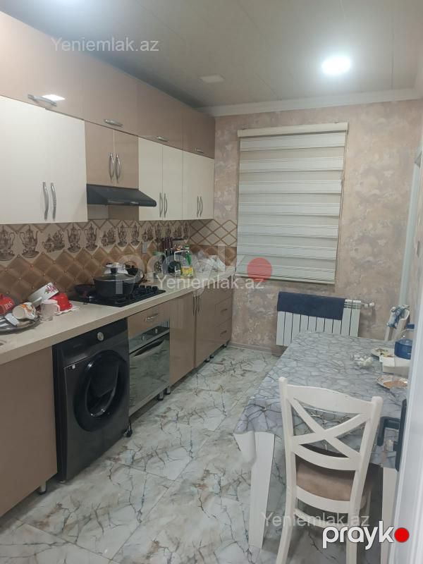 Satılır 4 otaqlı Bina evi menzil (Köhnə tikili), 93 m², 6-cı mikrorayon — Mənzil, Sumqayıt (9)