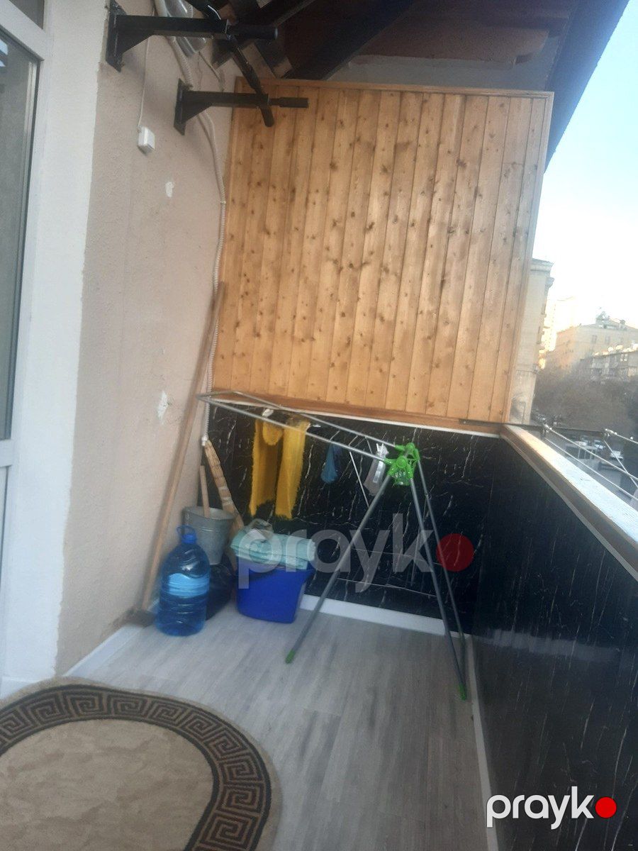 Satılır 2 otaqlı köhnə tikili 50 m² — Mənzil, Bakı (12)