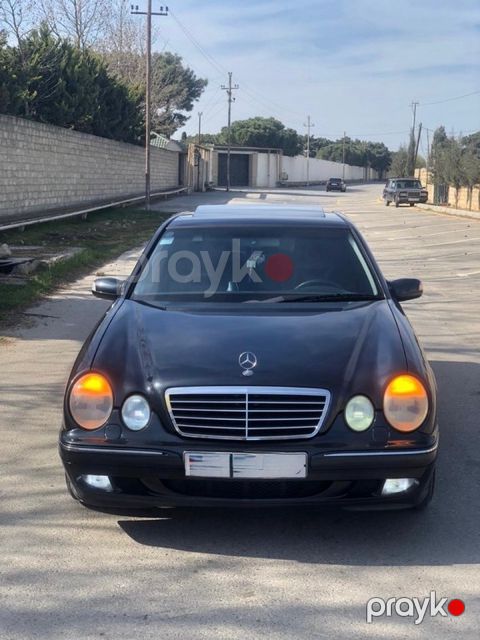 Mercedes E 320, 3.2 L, 2001 il, 250 000 km — Bakı