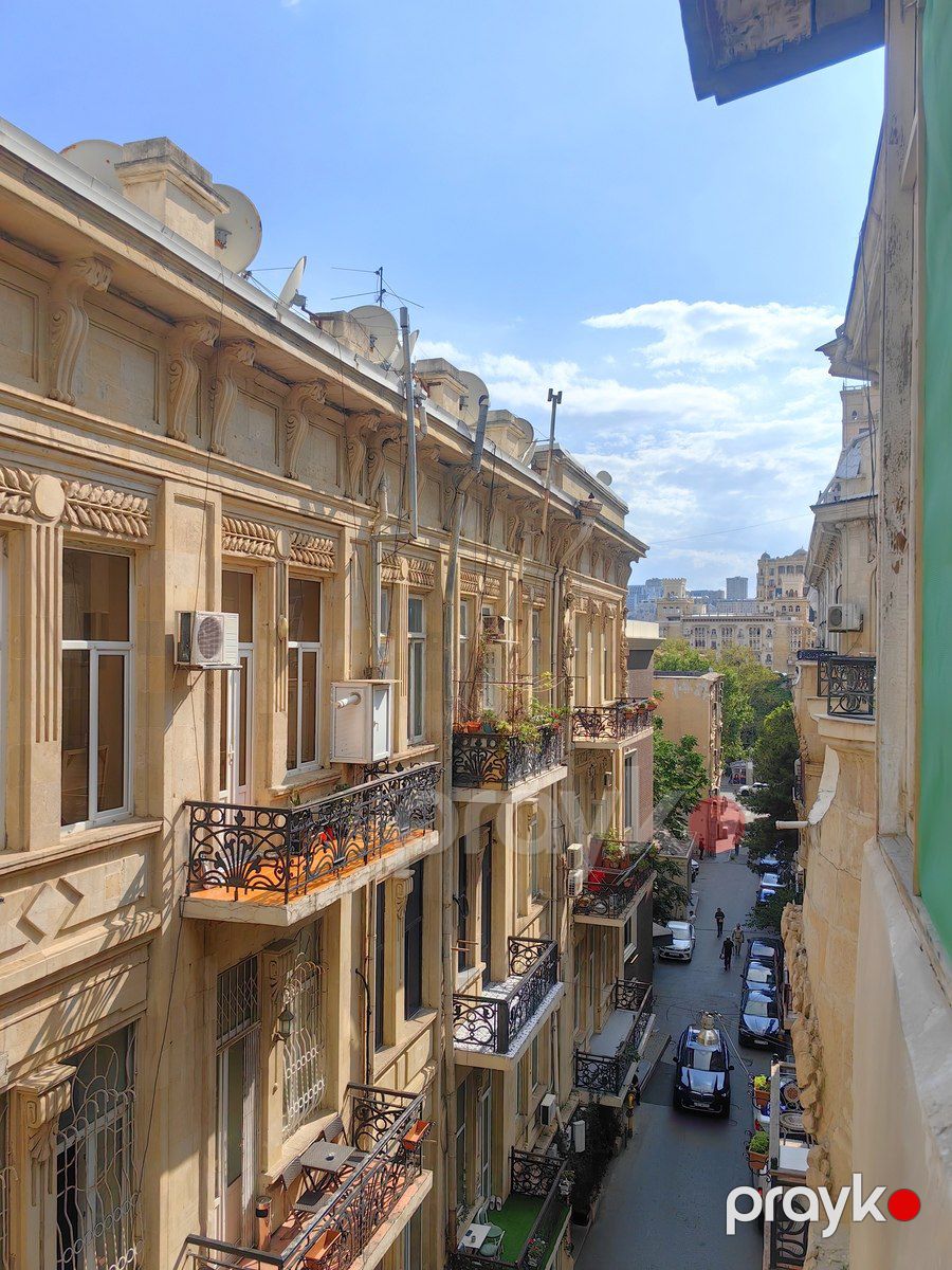 Satılır 3 otaqlı köhnə tikili 98 m² — Mənzil, Bakı (11)