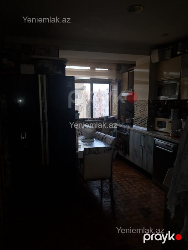 Satılır 5 otaqlı Bina evi menzil (Köhnə tikili), 115 m², Xətai rayonu — Mənzil, Bakı (6)
