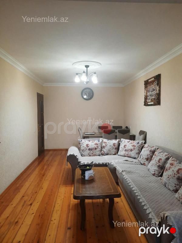 Satılır 3 otaqlı Bina evi menzil (Köhnə tikili), 68 m², 8-ci mikrorayon — Mənzil, Sumqayıt (3)