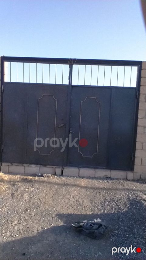 Darvaza 350 azn satilir‼ olcu Eni 3m30sm Hun 2m50sm unvan qobu 8104z — Bakı
