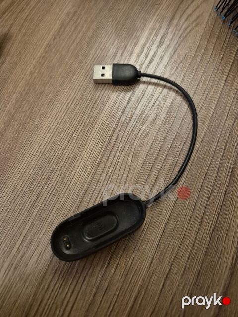 Mi band 4 orijinal adapter problemi yoxdu qiymət 10 manat ünvan hövsan — Bakı