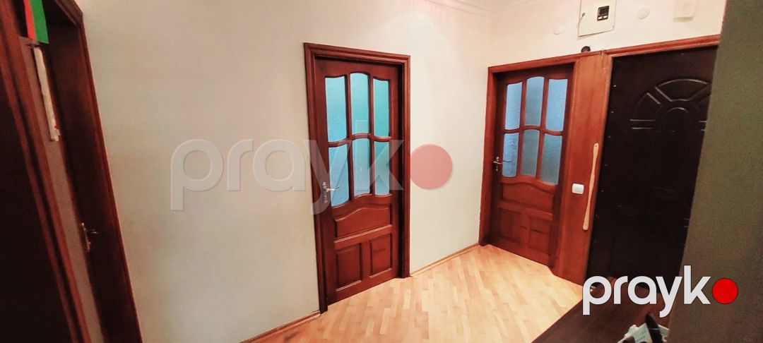 Satılır 4 otaqlı köhnə tikili 100 m² — Mənzil, Bakı (3)