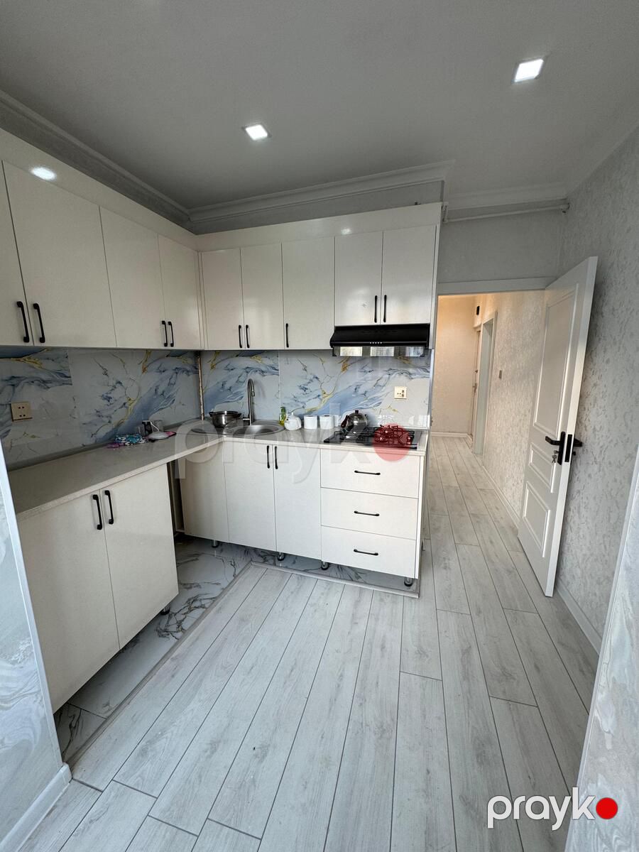 Satılır 2 otaqlı köhnə tikili 65 m² — Mənzil, Bakı (5)