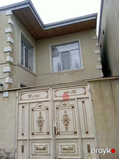 Satılır 5 otaqlı həyət evi/bağ evi 200 m² — Bakı
