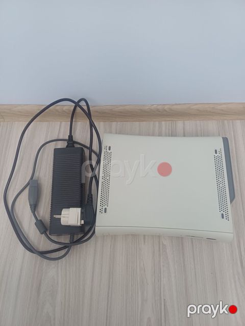 Xbox 360 (fat korpus) oyun konsolu Real alıcıya endirim olacaq.1 ədəd — Bakı