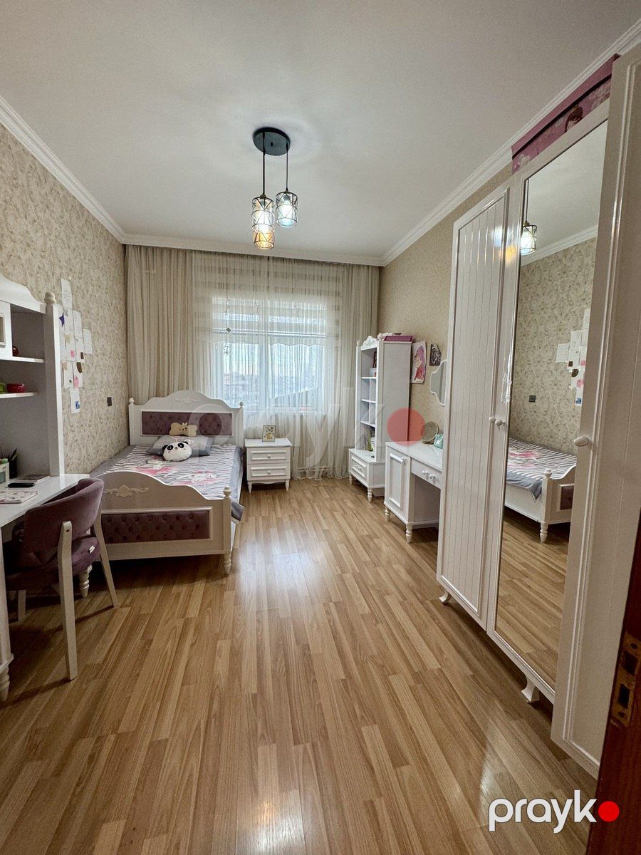 Satılır 4 otaqlı köhnə tikili 110 m² — Mənzil, Bakı (6)