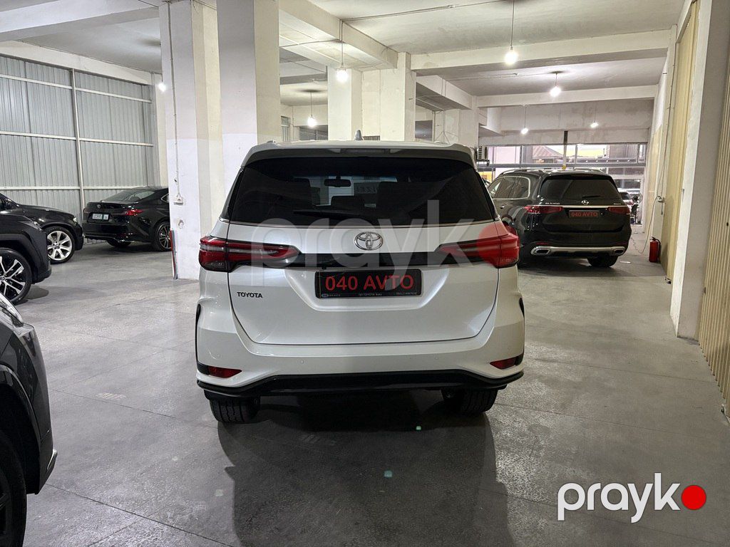 Toyota Fortuner, 2.8 L, 2022 il, 145 000 km — Avtomobillər, Bakı (2)