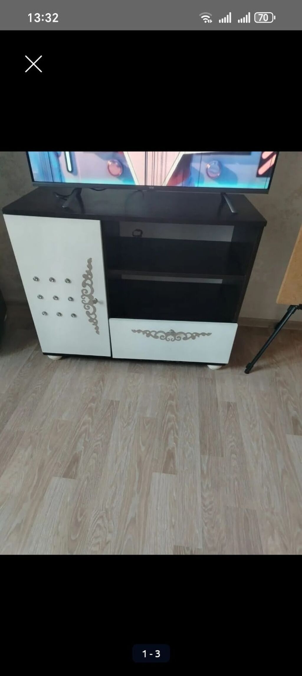 Qonaq otağı üçün mebel dəsti satılır: şüşəli vitrin və TV altlığı — Qonaq otağı üçün, Bakı (2)