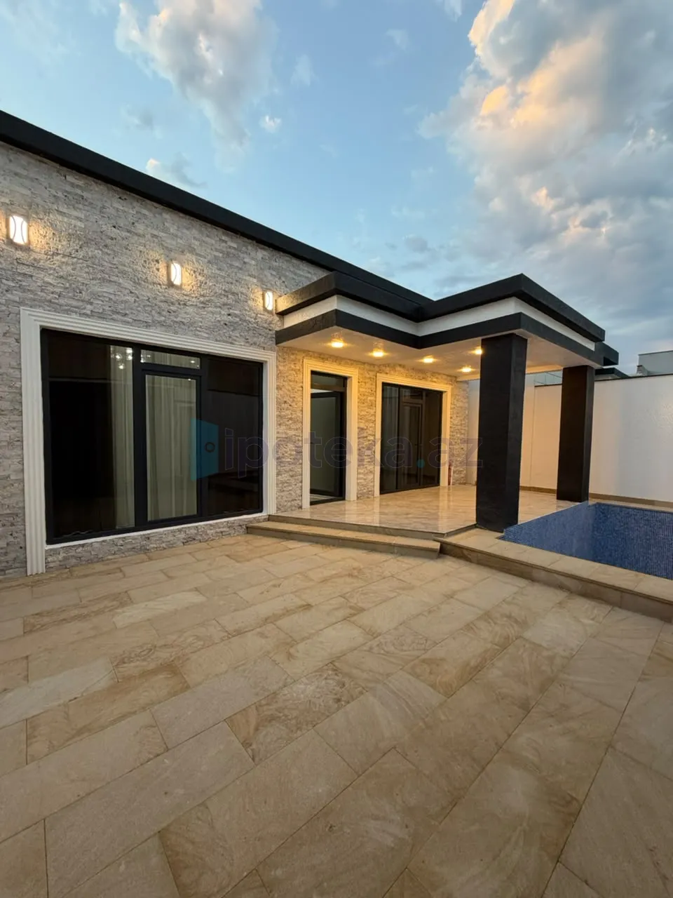 Satılır: 4 Otaq, Bağlar, Xəzər r., Mərdəkan q., 120.00 m²