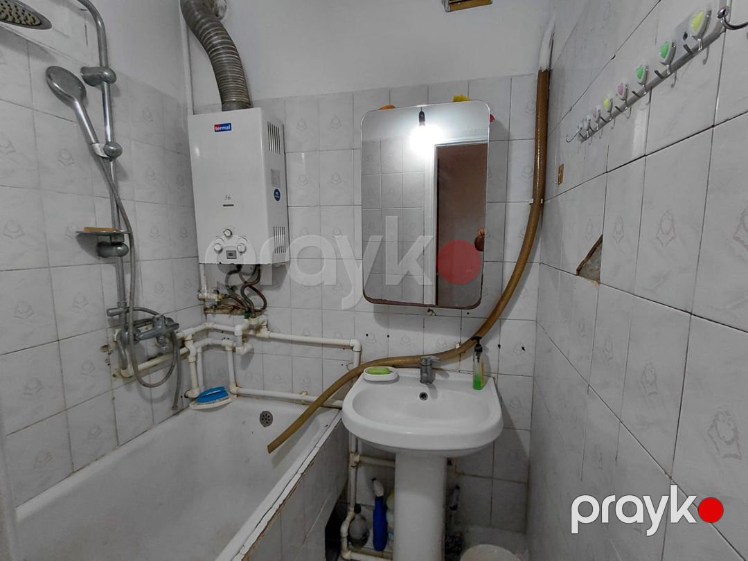 Satış: 2 otaqlı Köhnə tikili, 62 m², Yasamal rayonu — Mənzil, Bakı (10)