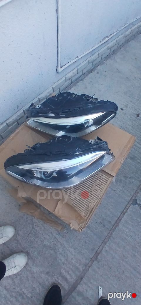 Model BMW f10 il 2016 faraları — Yevlax
