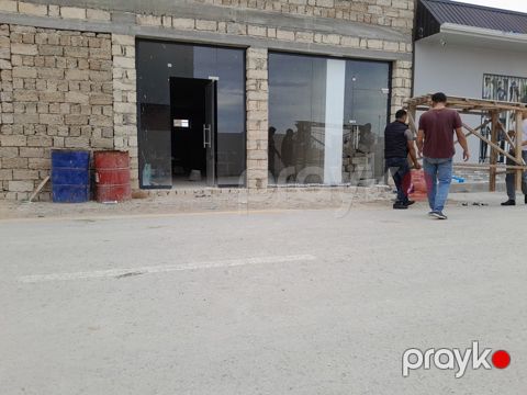 Şüşə qapılar — Bakı