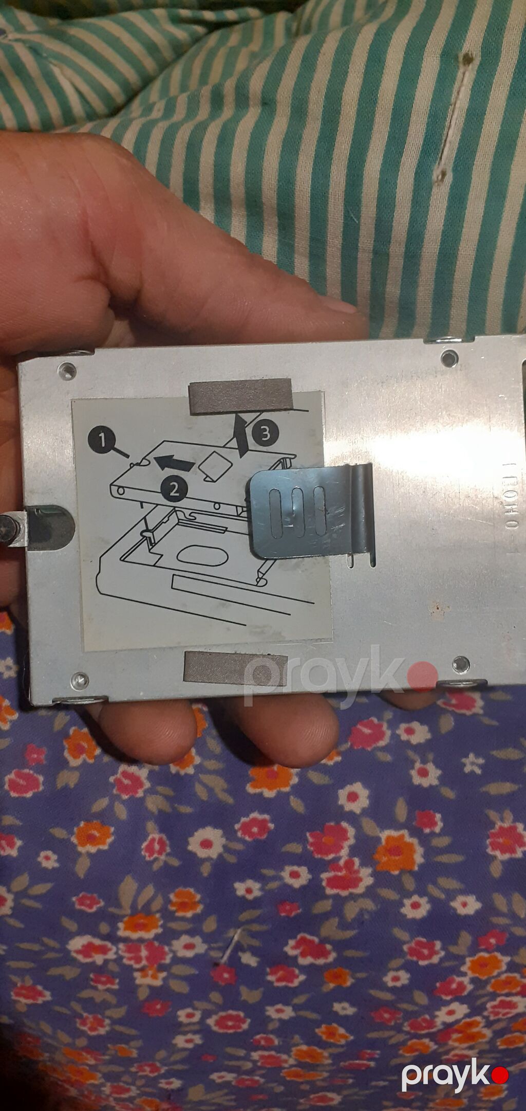 Hitachi 2.5" HDD + noutbuk üçün montaj qəfəsi və 1 GB DDR2 So‑dımm RAM — Sabit diskləri, Bakı (2)