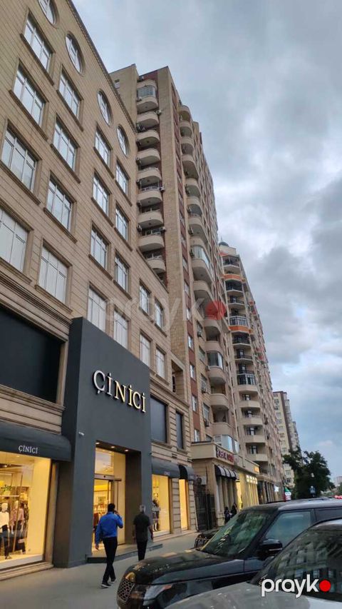 Satılır 3 otaqlı yeni tikili 145 m² — Bakı