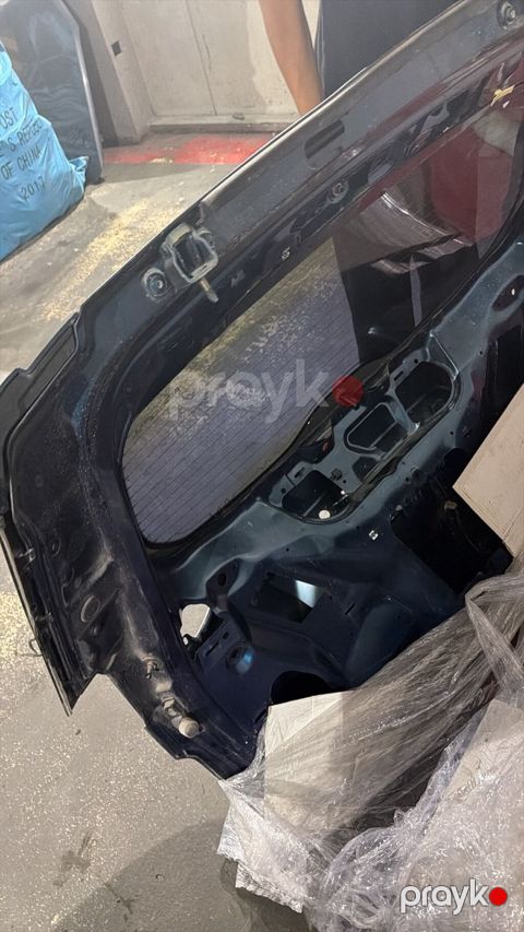 Məhsul: GMC Terrain arxa baqaj qapağı (tailgate/liftgate) Təsvir — Digah