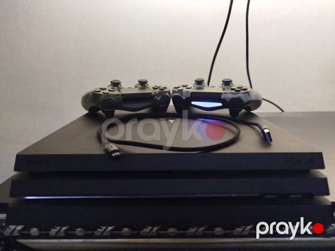 PlayStation 4 Pro (PS4 Pro) oyun konsolu Komplekt: - PS4 Pro 1TB — Gəncə
