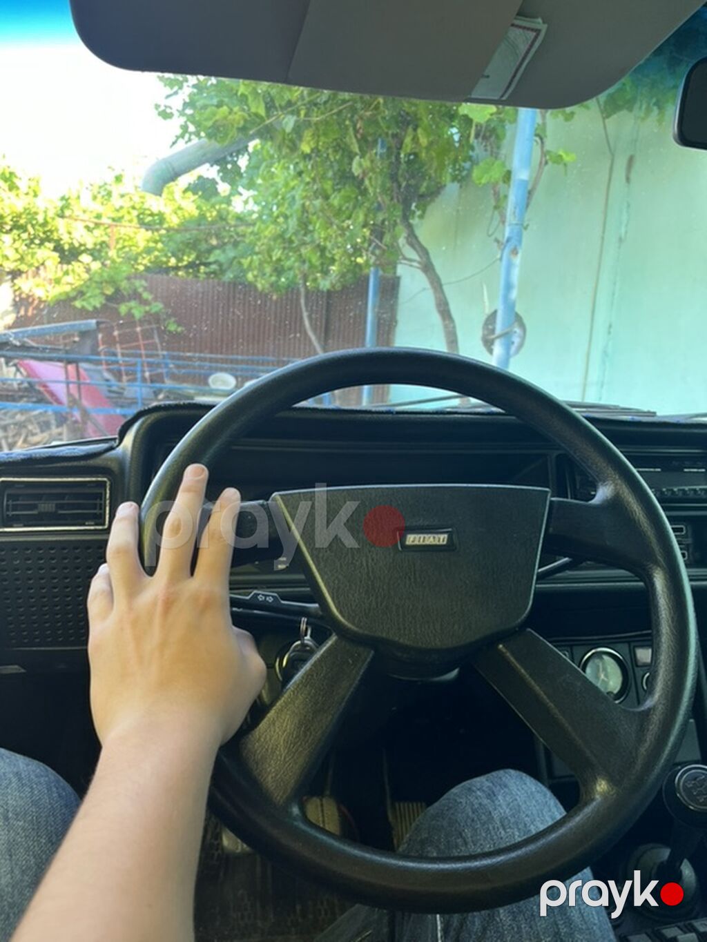 VAZ 2107, ağ rəng, sedan kuzov. Xüsusiyyətlər: - Rəsmi 4 qapılı — Avtomobillər, Ağdam (7)