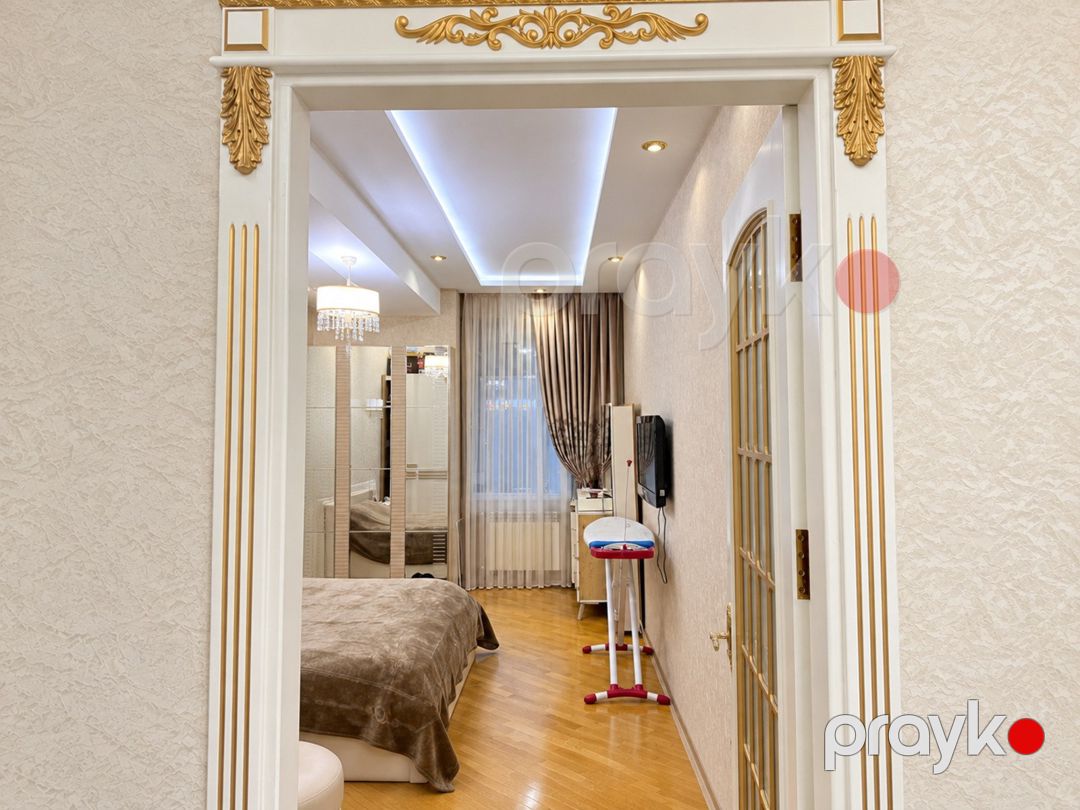 Satılır 4 otaqlı yeni tikili 180 m² — Mənzil, Bakı (10)