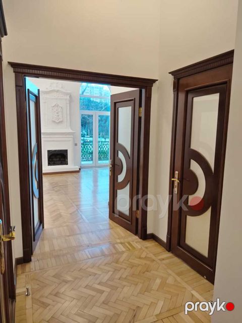 İcarəyə verilir obyekt 112 m² — Bakı