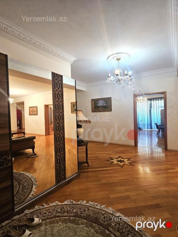 Satılır 5 otaqlı Bina evi menzil (Yeni tikili), 200 m², Nərimanov rayonu — Mənzil, Bakı (7)