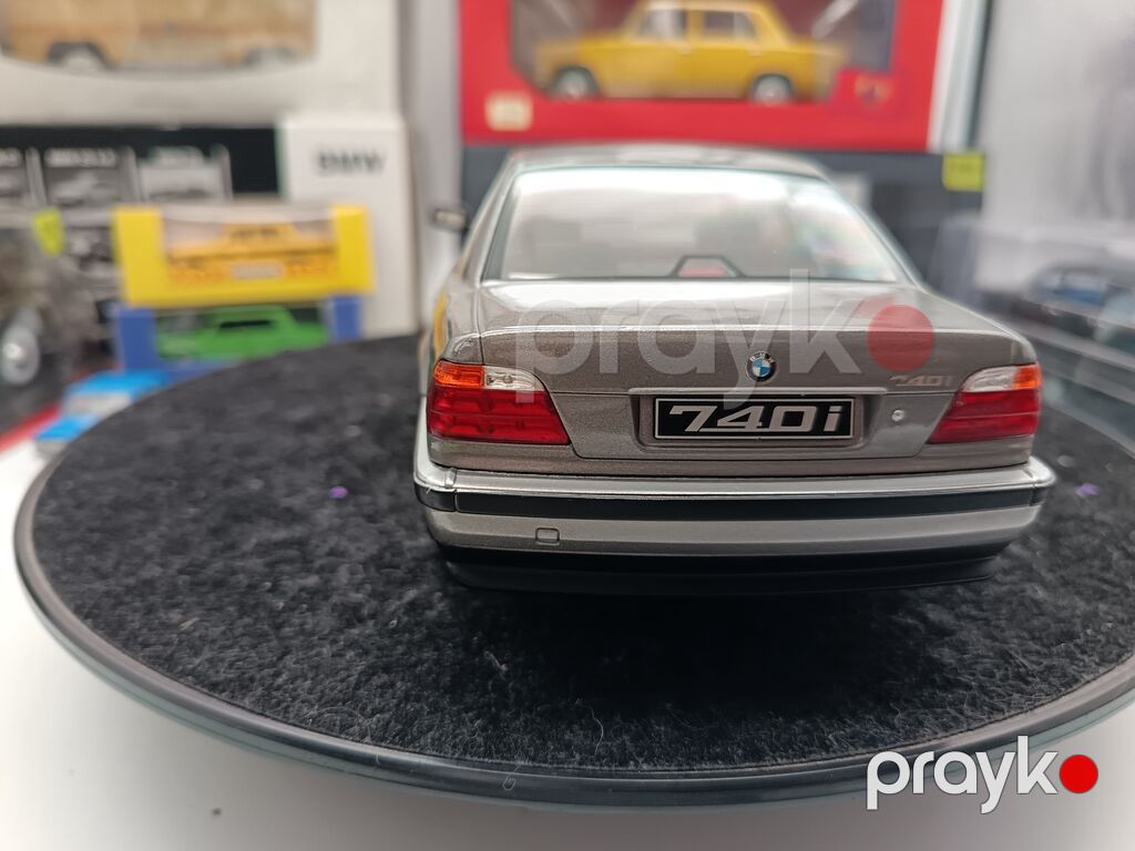 BMW, 2026 il, 1:18, Dəmir, Ünvandan götürmə — Modellar, Masazır (3)