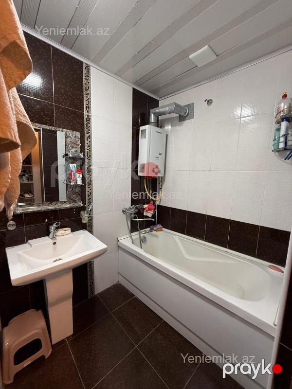 Satılır 2 otaqlı Bina evi menzil (Köhnə tikili), 56 m², 17-ci mikrorayon — Mənzil, Sumqayıt (11)