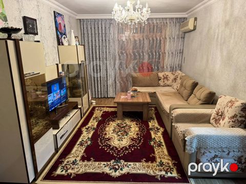 Satılır 3 otaqlı köhnə tikili 90 m² — Bakı
