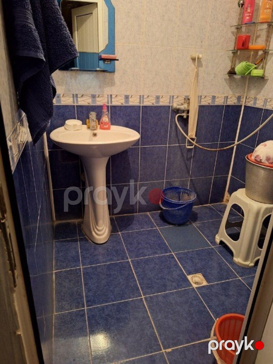 Satılır 2 otaqlı köhnə tikili 70 m² — Mənzil, Bakı (8)