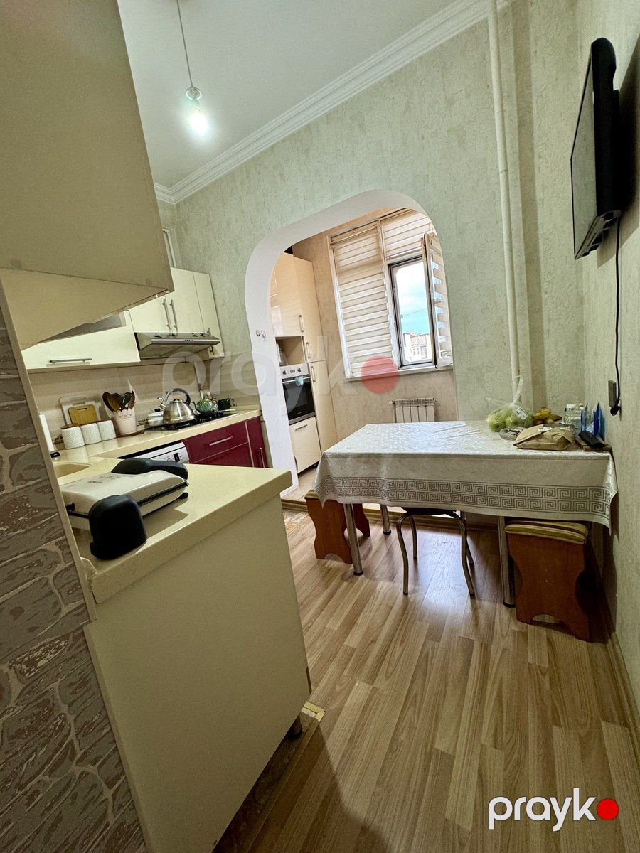 Satılır 4 otaqlı köhnə tikili 110 m² — Mənzil, Bakı (9)