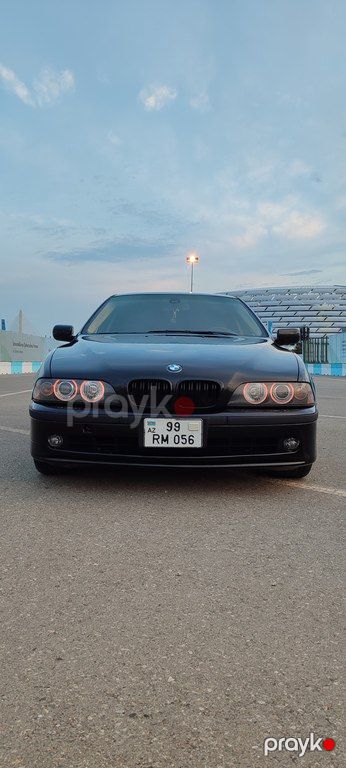 BMW 525, 2.5 L, 2003 il, 345 000 km
