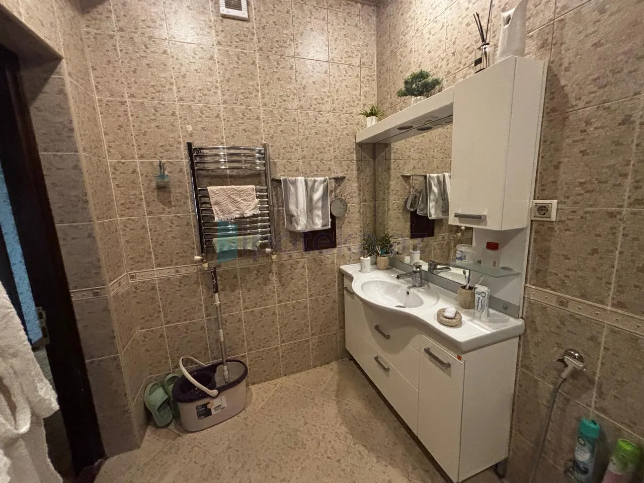 Satılır: 3 Otaq, Yeni tikili, Nərimanov r., 140.00 m² — Mənzil, Bakı (8)