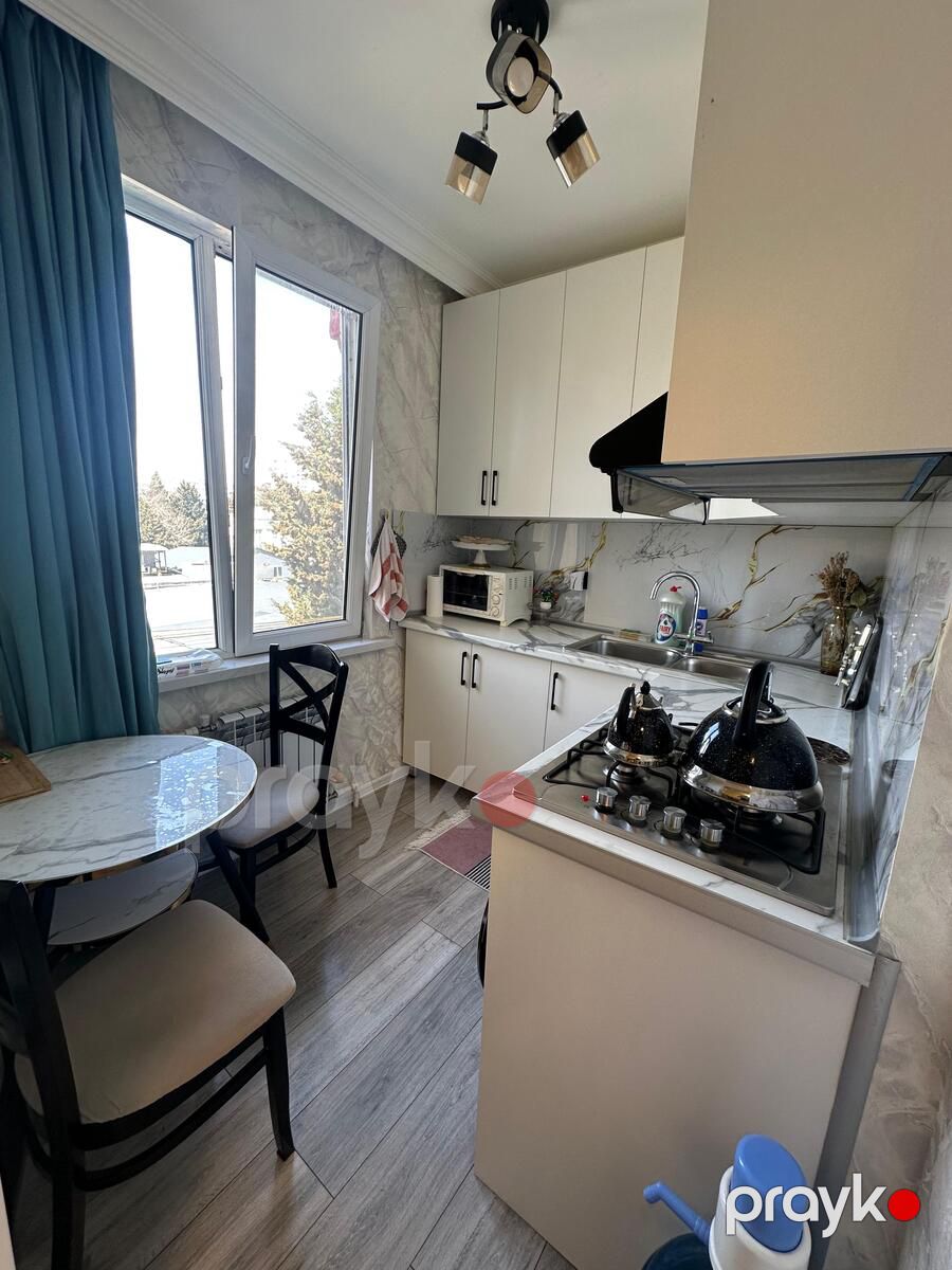 Satılır 2 otaqlı köhnə tikili 65 m² — Mənzil, Bakı (4)