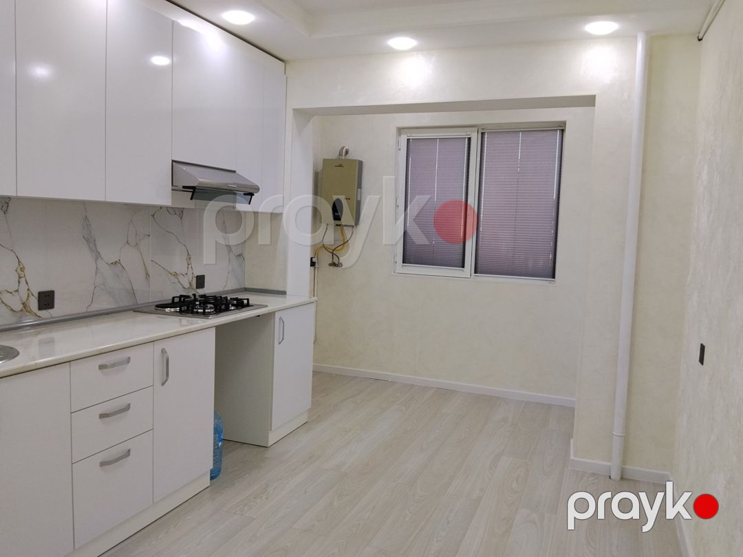 Satılır 2 otaqlı köhnə tikili 62 m² — Mənzil, Bakı (8)