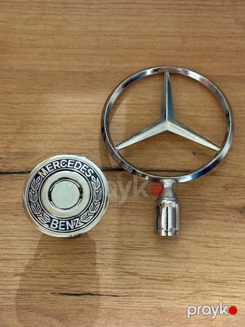 "Mercedes" xrom emblemi — Bakı