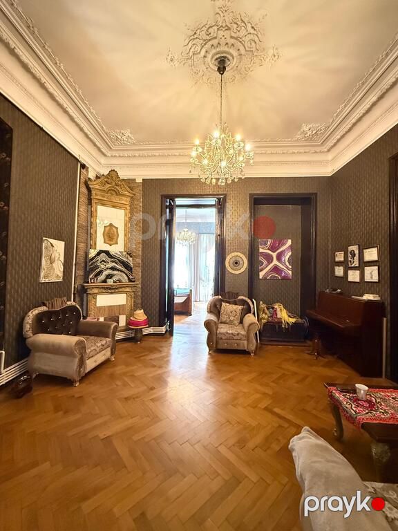 Satılır 4 otaqlı köhnə tikili 140 m² — Mənzil, Bakı (3)