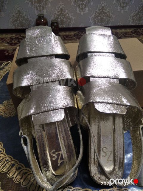 Derimod, Ölçü: 39, rəng - Qızılı, Yeni — Xırdalan