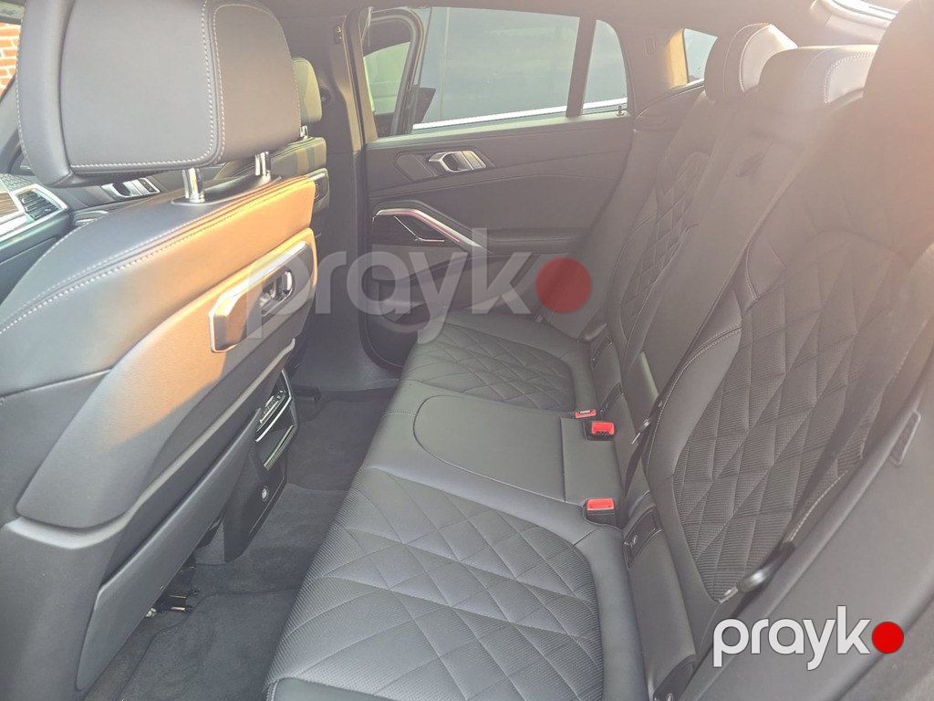 BMW X6, 3.0 L, 2025 il, 47 297 km — Avtomobillər (10)