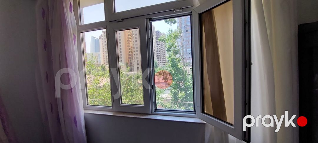 Satılır 4 otaqlı köhnə tikili 100 m² — Mənzil, Bakı (9)
