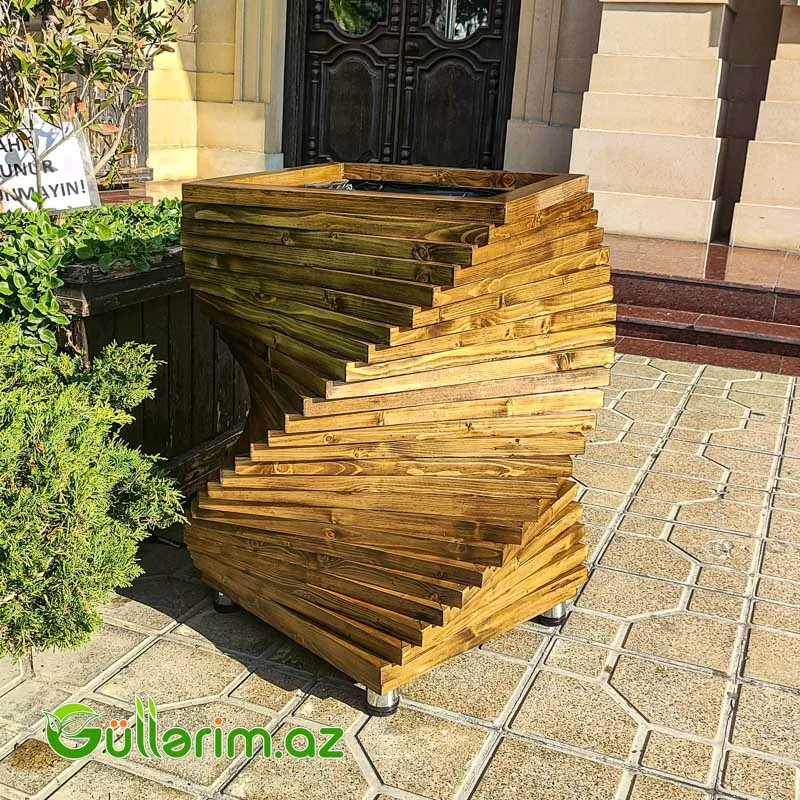 Taxta dibçək (Əl işi) 06 — Bağ dekorasiyası, Bakı (5)
