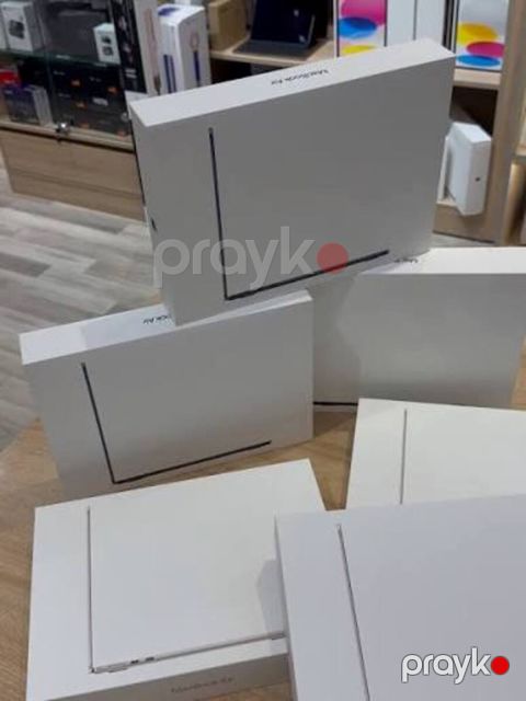 Apple MacBook Air 13.6-inch M5 16GB/1TB — Bakı