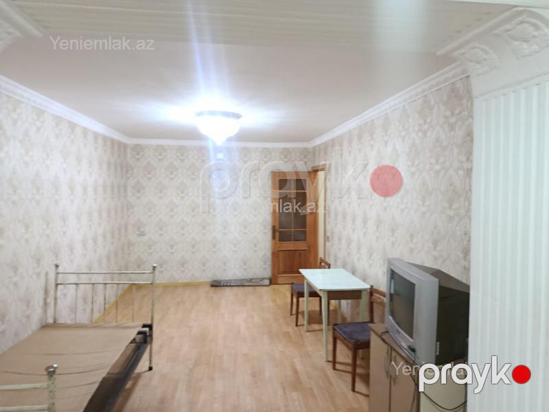 Satılır 1 otaqlı Bina evi menzil (Köhnə tikili), 32 m², 1-ci mikrorayon — Mənzil, Sumqayıt (2)
