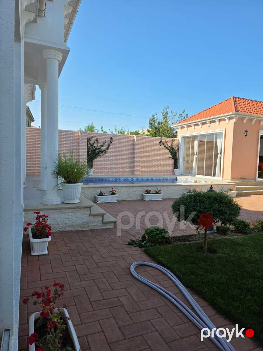 Satılır 5 otaqlı həyət evi/bağ evi 200 m² — Ev, villa, Bakı (9)