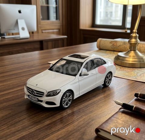 Mercedes-Benz C-Class 1:18 miqyaslı kolleksiya modeli — Bakı