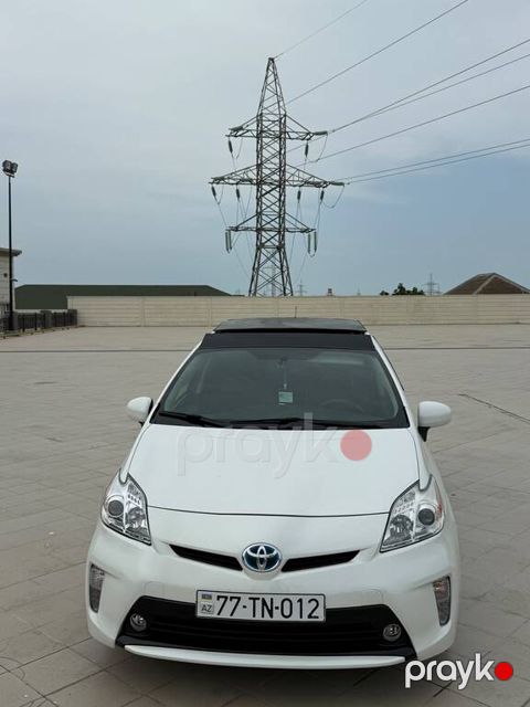 Toyota Prius, 1.8 L, 1.3 kWh, 2012 il, 612 516 km — Bakı