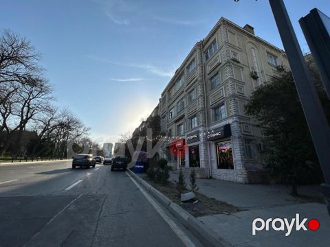 Satılır 3 otaqlı köhnə tikili 72 m² — Bakı