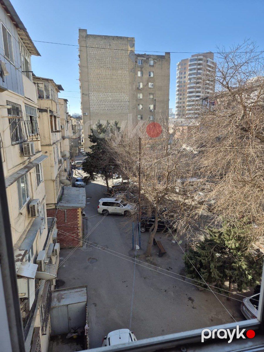Satılır 1 otaqlı köhnə tikili 35 m² — Mənzil, Bakı (5)