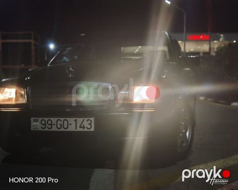 Mercedes-Benz 200: 2 l 1999 il Sedan — Bakı